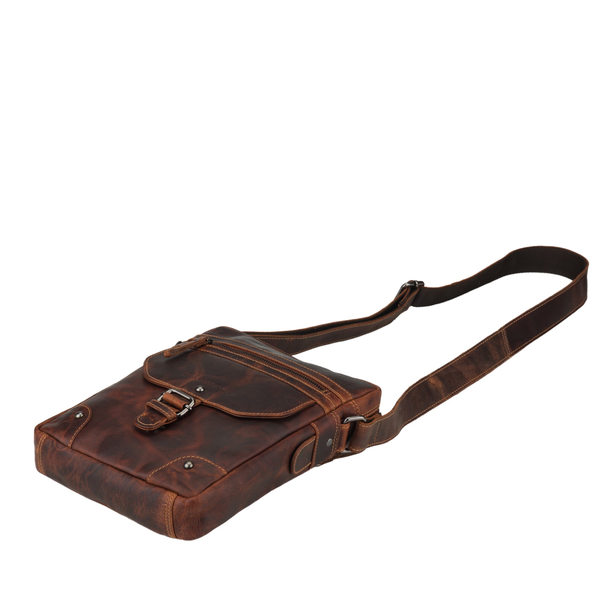 Minori Leather Denver leather crossbody bag in chestnut, unisex design with adjustable strap and front pocket.