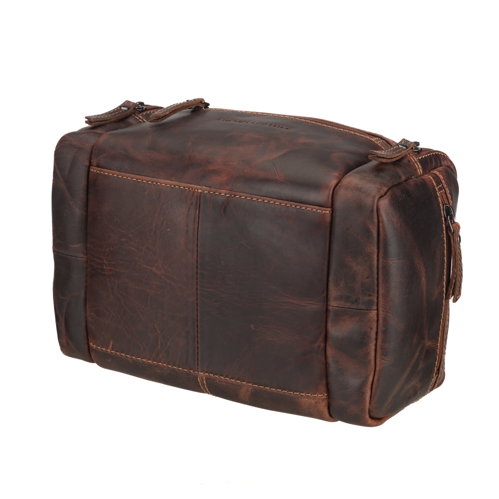 Minori Leather Winston chestnut leather toiletry bag for men with organized interior and sturdy handle, ideal for travel.
