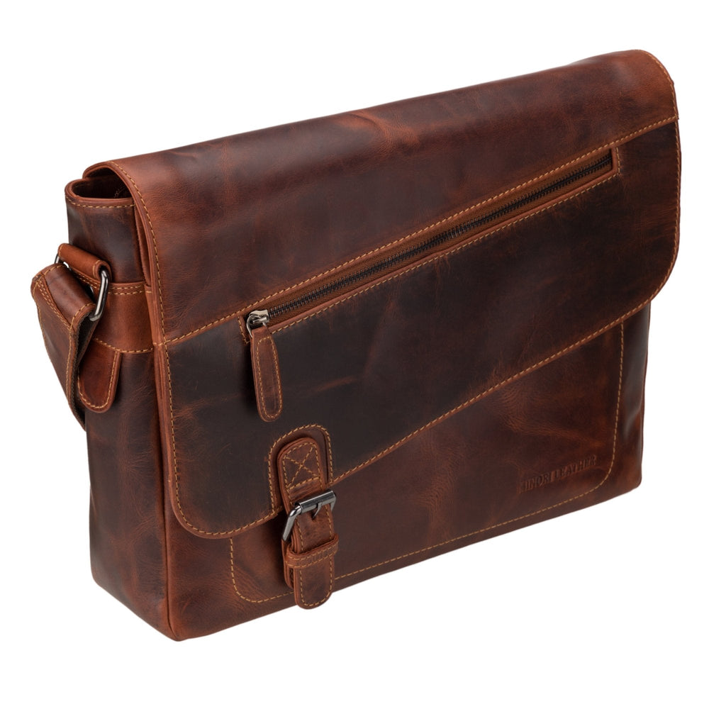 Minori Leather 14-inch Chicago chestnut leather messenger bag for laptops, featuring a sleek, durable design and adjustable strap.