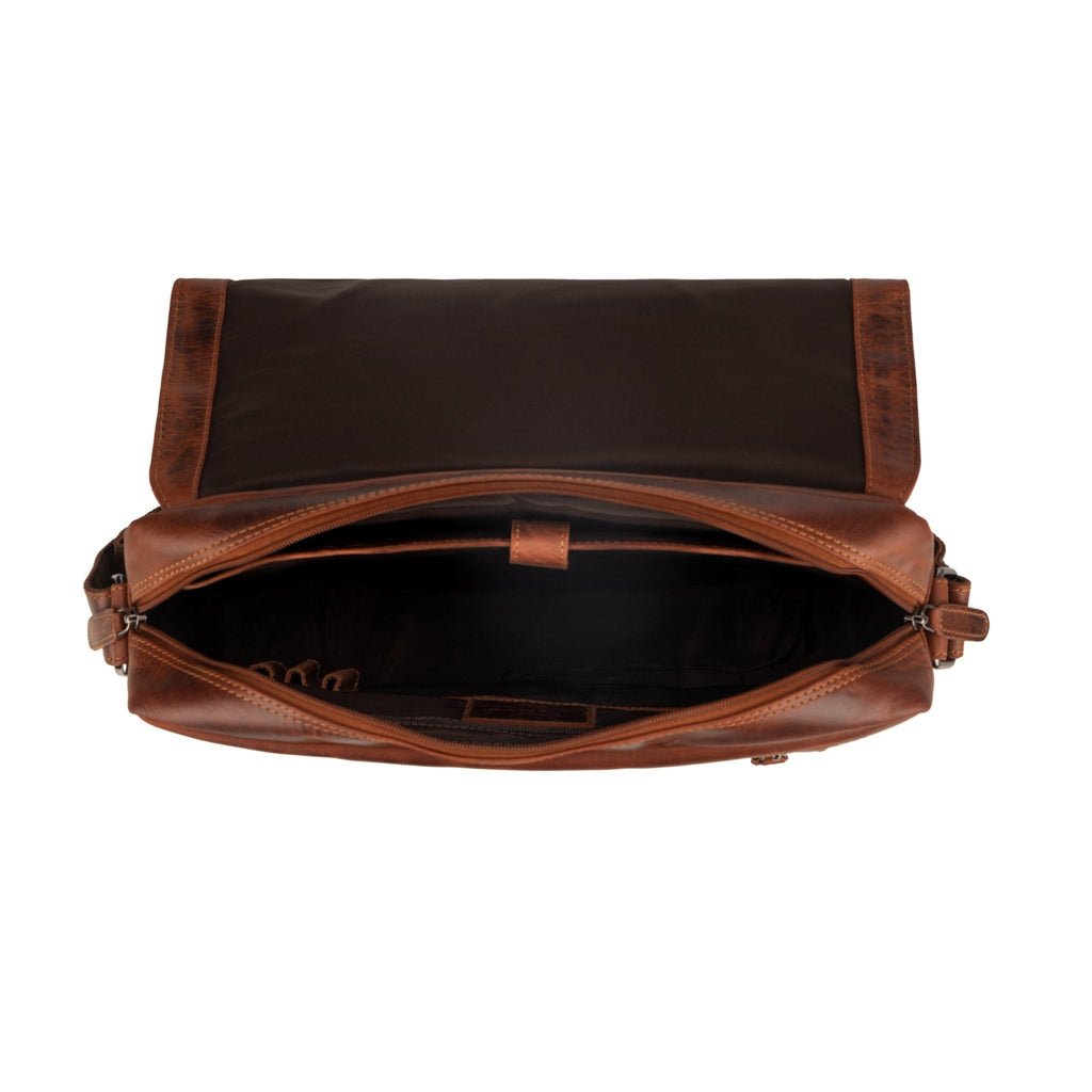 Jordan Leather Messenger Bag in Chestnut, Minori Leather laptop bag with adjustable strap and front pocket, crafted from durable leather.