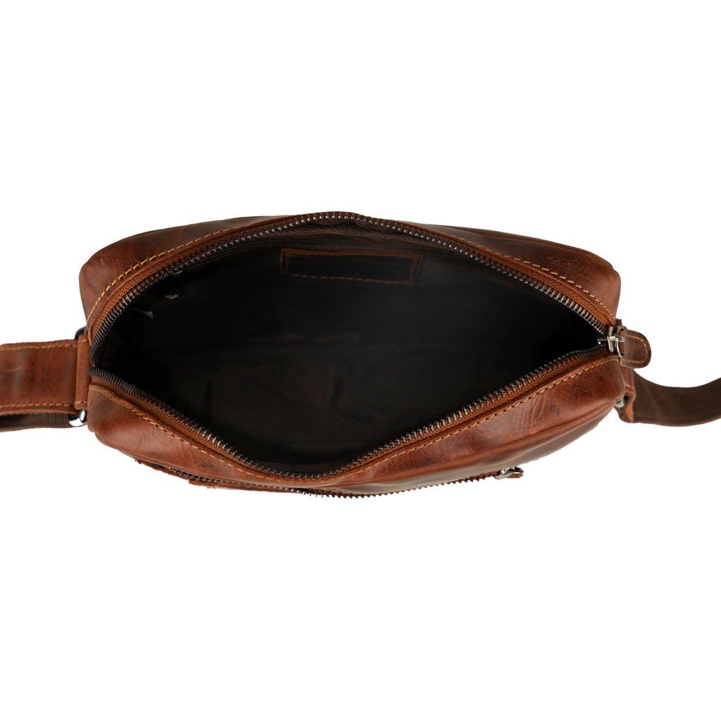 Tokyo Leather Crossbody Bag in Chestnut