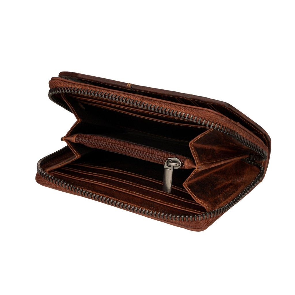 Minori Leather Nora leather wallet in chestnut, featuring a sleek design and multiple card slots.